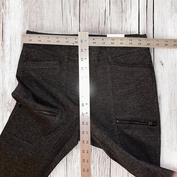 NWT ~ WHBM Women’s Ponte Skinny Ankle Pants Heather Grey ~ Size 2R - Picture 6 of 7